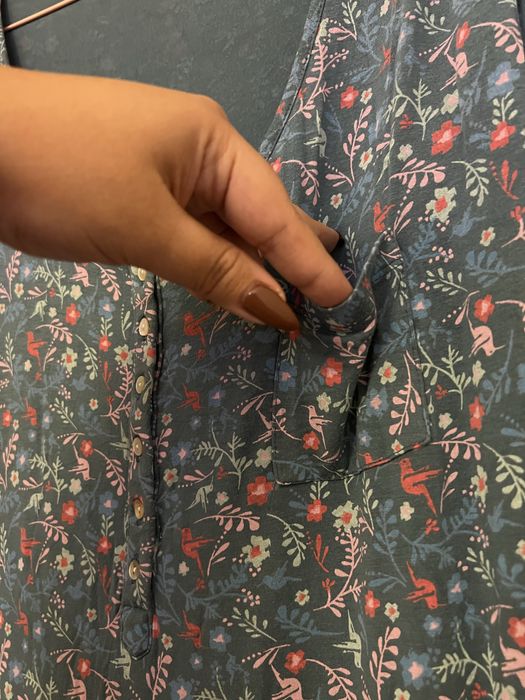 Macacão La Redoute azul com flores