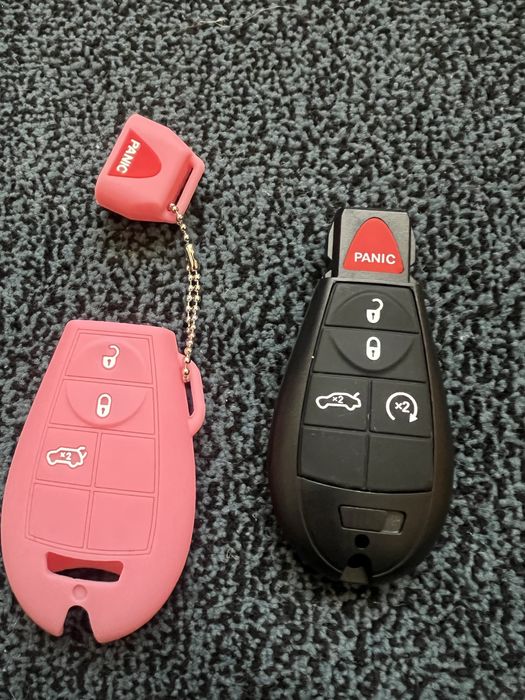 Ключ рибка Dodge з чохлом