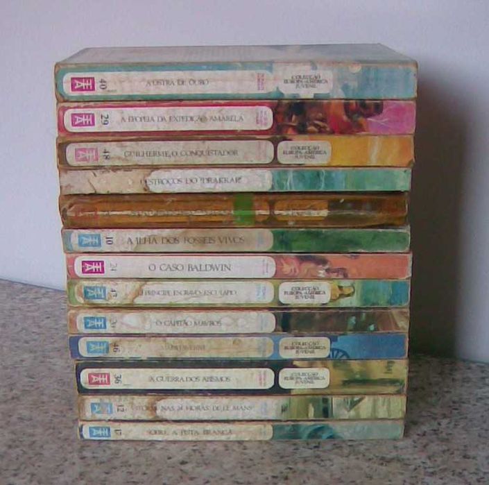 Lote com 90 livros - para desocupar - venda individual