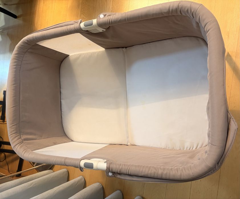 Berço LullaGo da Chicco. Portatil e lavável.