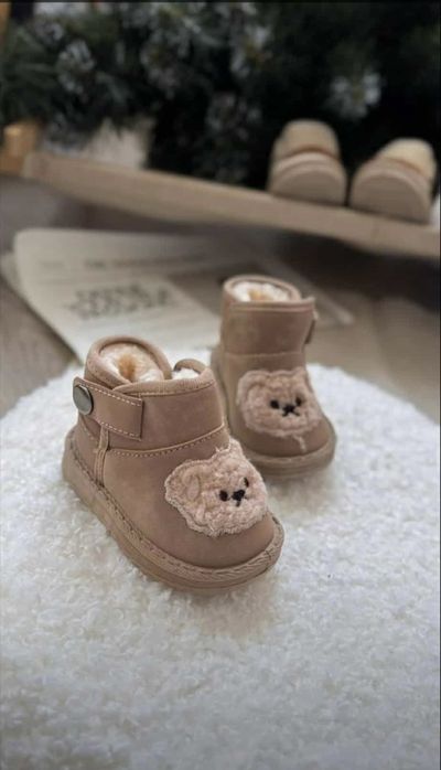 Взуття зимове і для дівчинки і для хлопчика