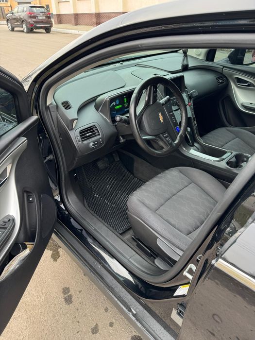 Продам Chevrolet volt ,2014 року випуску ,пробіг 166000 кмВ ідеальному