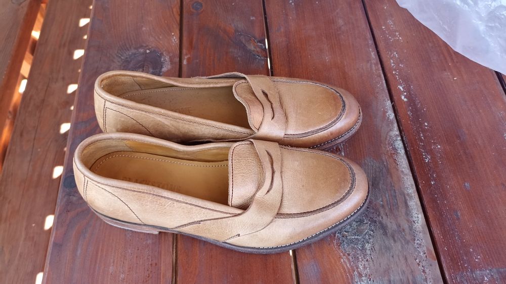 Продам Женские туфли кожани.