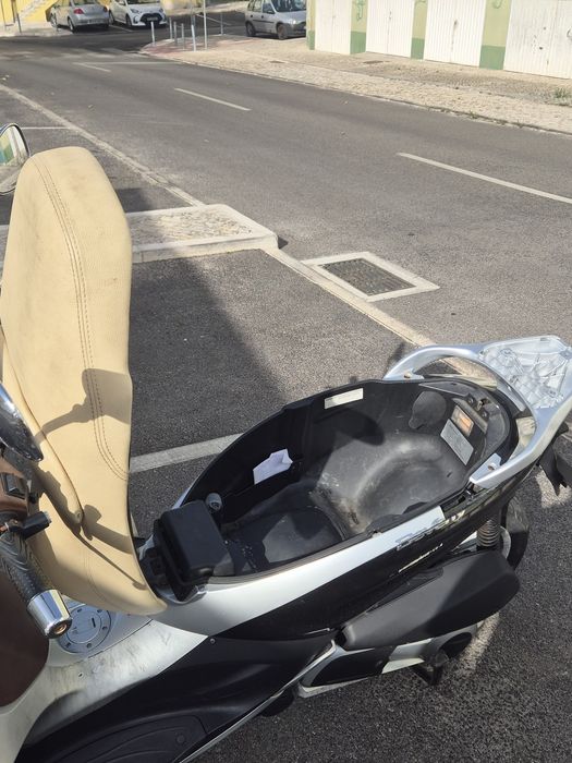 Piaggio Beverly 125cc 17.500km 2011