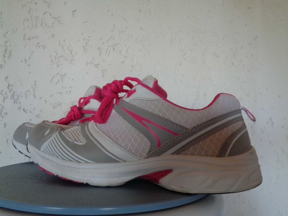 CROPP sportowe damskie 42/27