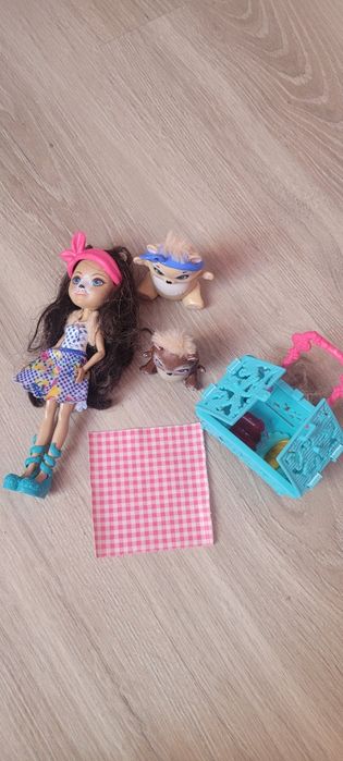 Misie enchantimals piknik