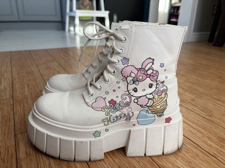 Buty hello kitty Bershka 36