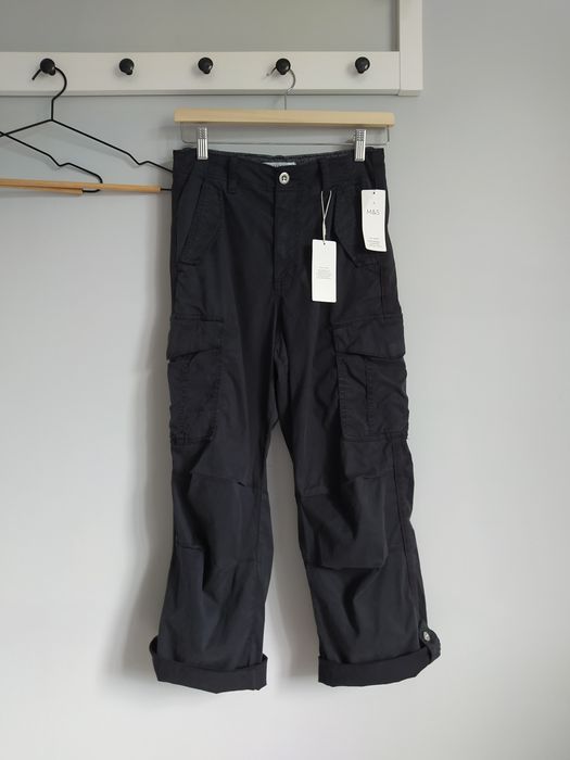Czarne spodnie damskie, short, kieszenie, ciągliwe,  cotton M&S 36