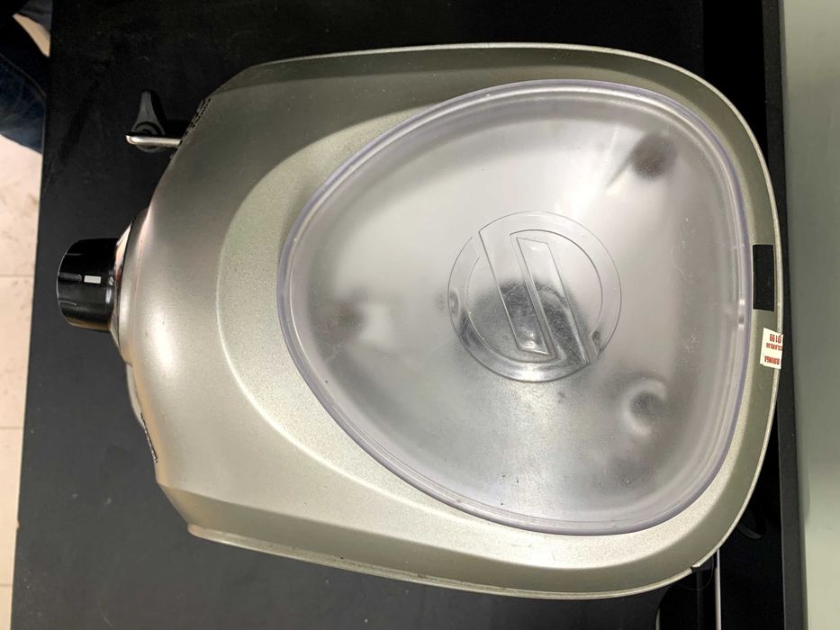 Продам кавомашину Philips/Saeco.
