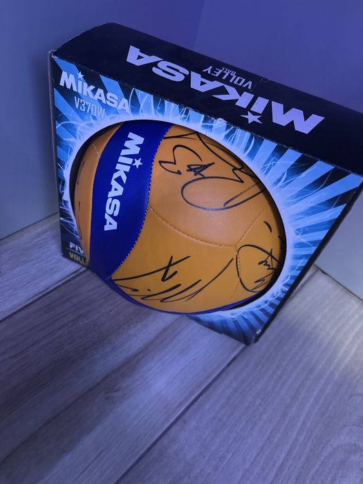 Piłka oryginalna z autografami
