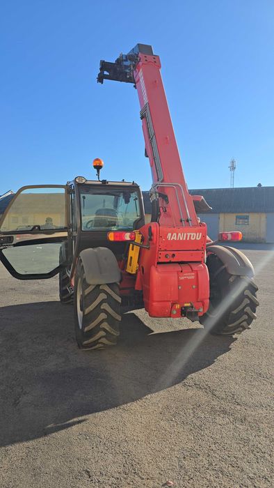 Свіжопривезений телескопічний навантажувач manitou mlt 634 lsu