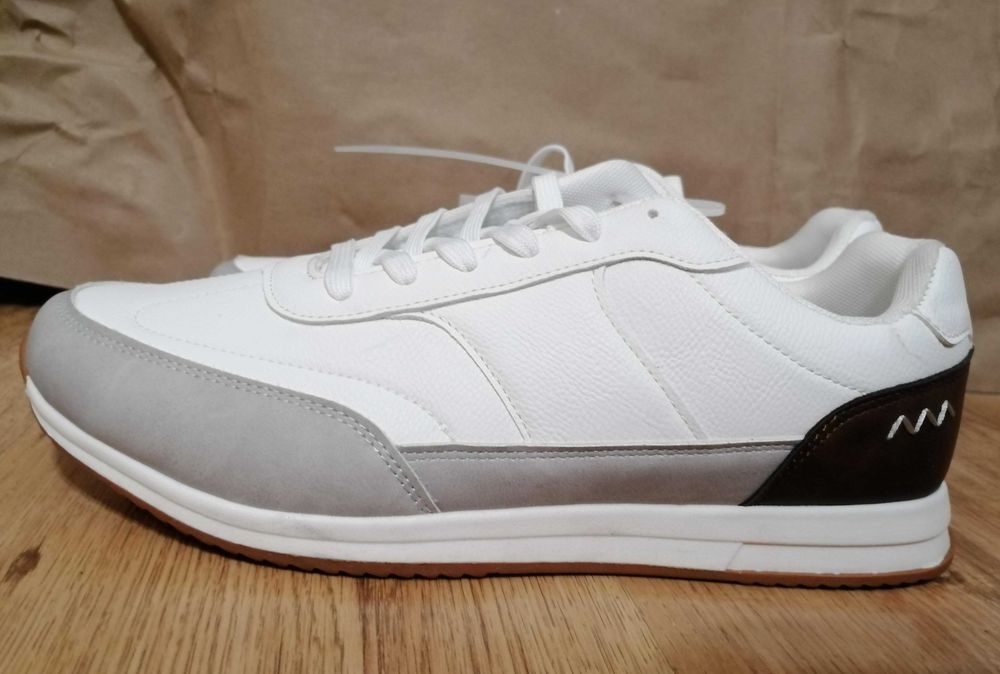 Buty sportowe sneakersy męskie rozm. 44 cm białe Nowe