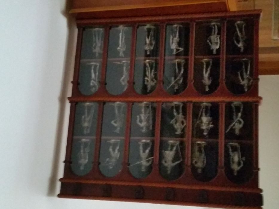 Figuras em Estanho com expositor