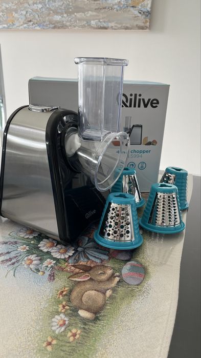 Комбайн фірми Qilive, новий