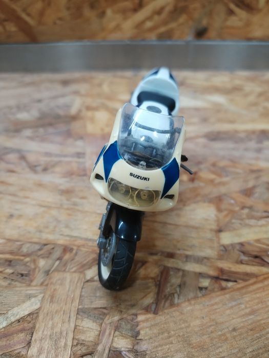 Miniatura Suzuki Gsxr 750