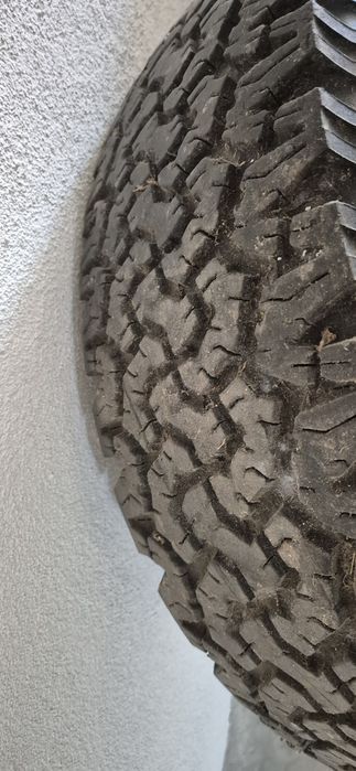 2 Pneus e jantes BF goodrich all terrain