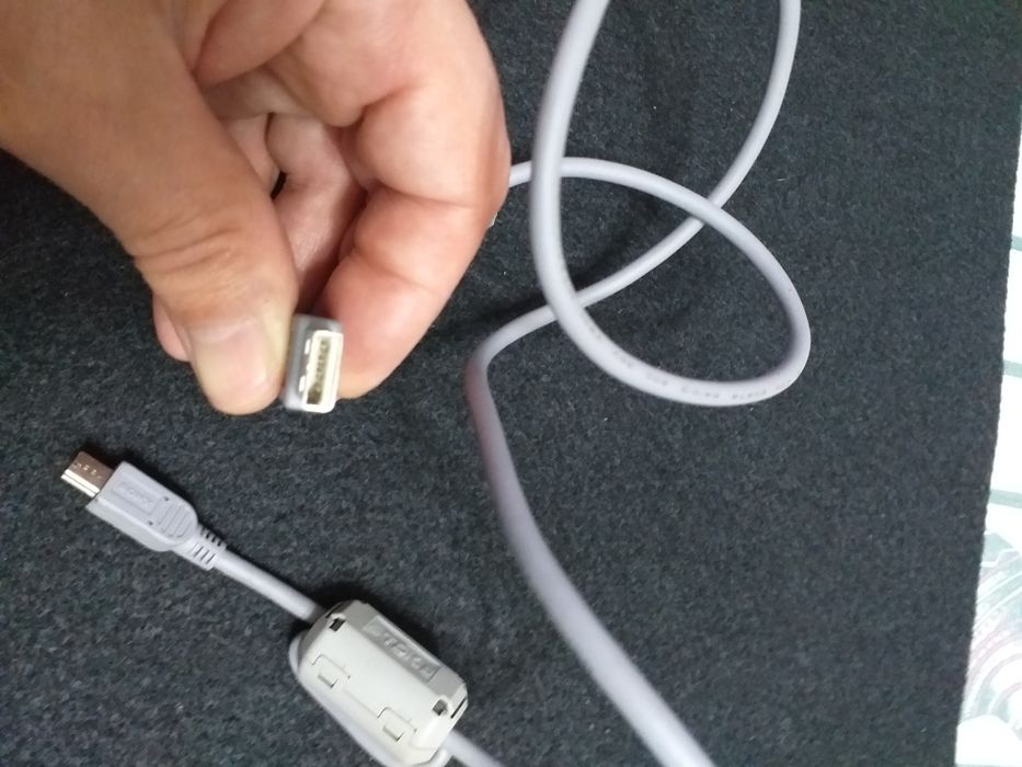 Cabo de conectividade / carregamento novo