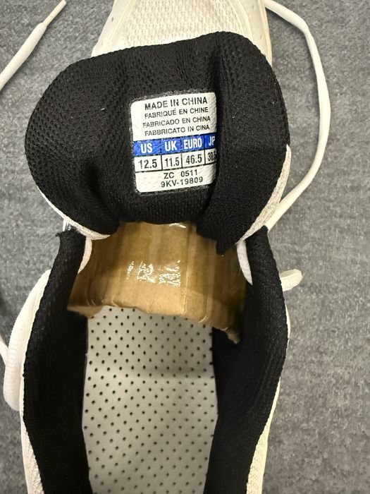 Волейбольні кросівки Mizuno р 46,5