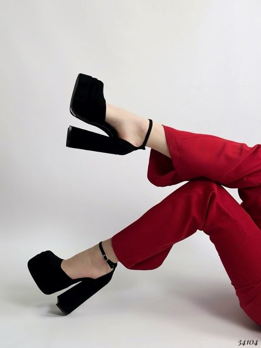 Туфлі барбі Братц на випускний