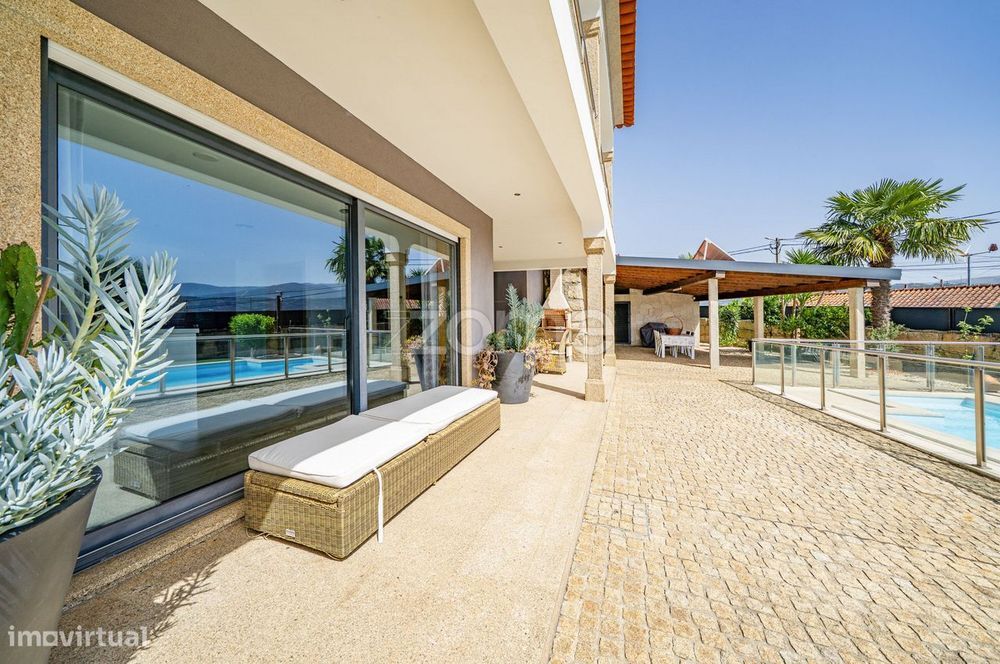 Moradia T5 com Piscina e Jardim, a 5min de Celorico de Basto