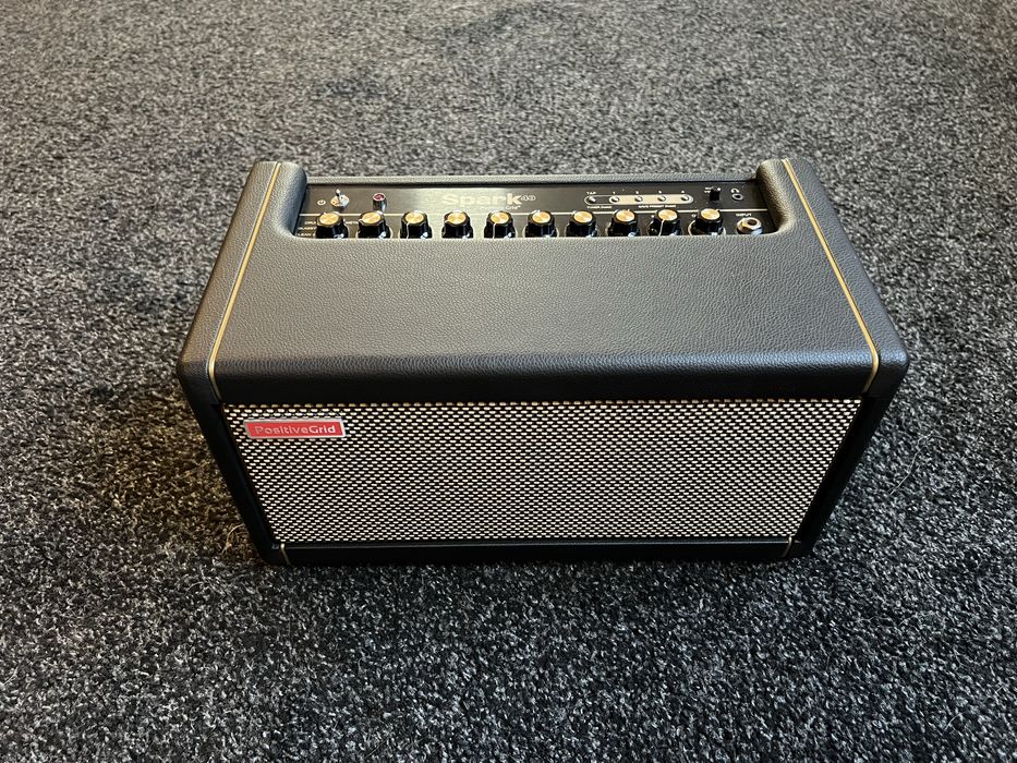 nowy wzmacniacz Gitarowy Positive Grid Spark Pearl 40