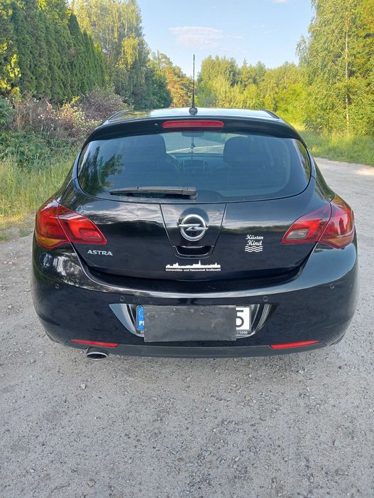 opel astra j  gaz super stan