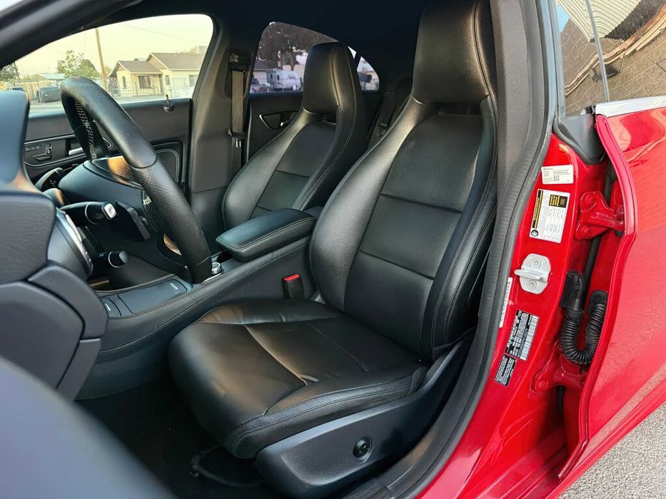 Mercedes-Benz CLA      2016