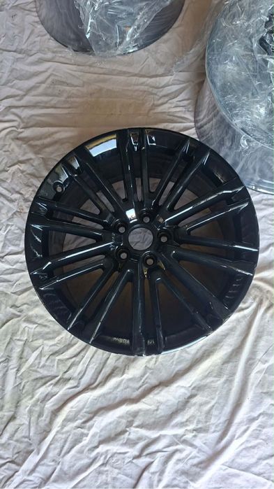 Oryginalne felgi Audi A4 B9 19" 5x112 ET40