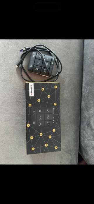 Yanosik xs + abonament w cenie