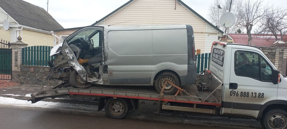 Рено Трафік 1.9 після Дтп
