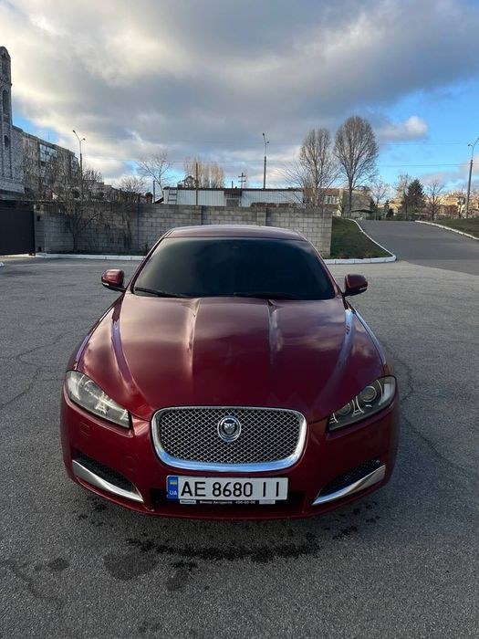 Jaguar xf 2013 2.0 бензин