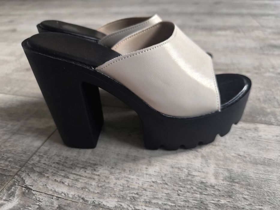 Buty klapki rozmiar 36