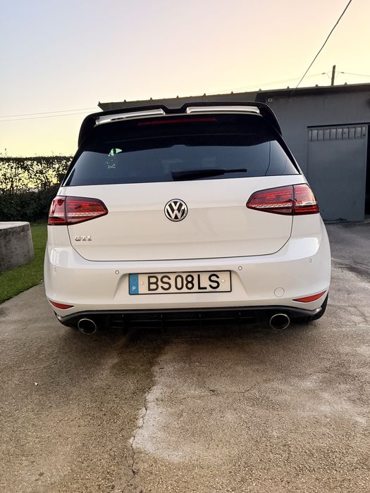 Volkswagen Golf 7 GTI 2.0 TSI DSG 230cv