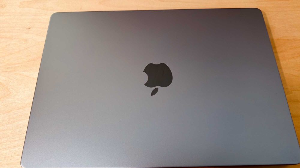 APPLE MACBOOK Pro, 14" (Nov 2023)