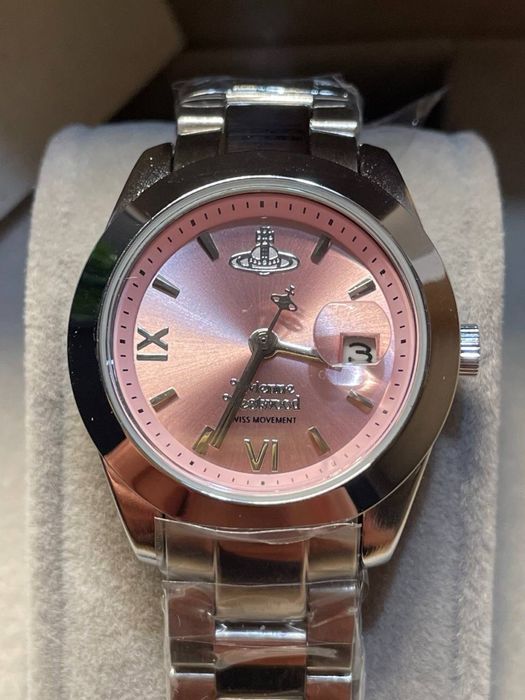 Новий годинник Vivienne Westwood