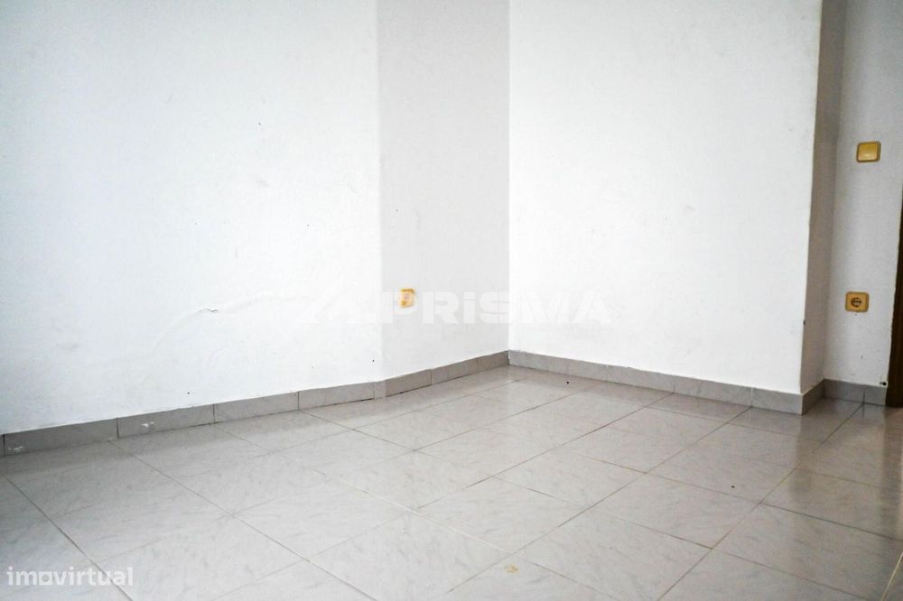 Andar de moradia T2 para arrendamento em Salgueiro do Campo, Castelo B