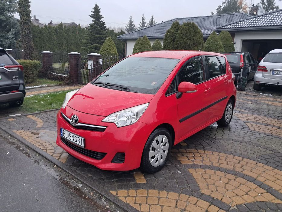 Toyota Verso S 1.3 99KM LADNY 187TYS KM