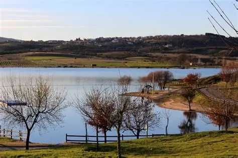 Terreno amplo com Moradia Devoluta - Torre Dona Chama