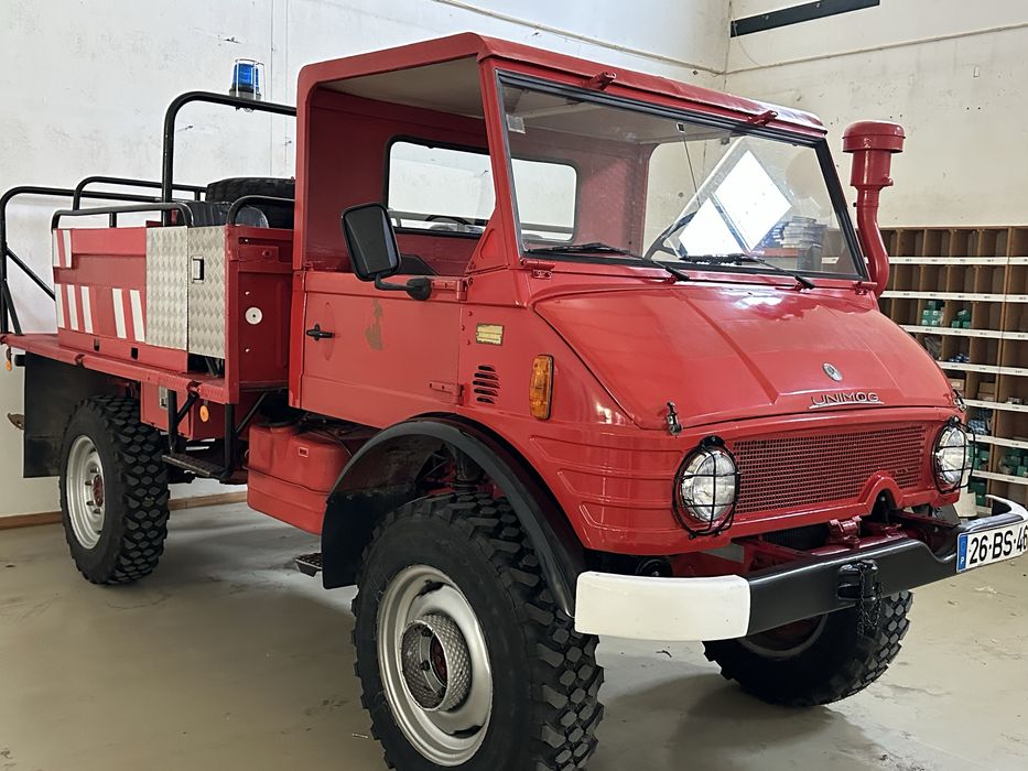 Vendo UNIMOG 413.110 de 1973, com matricula civil