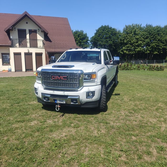 GMC Sierra
