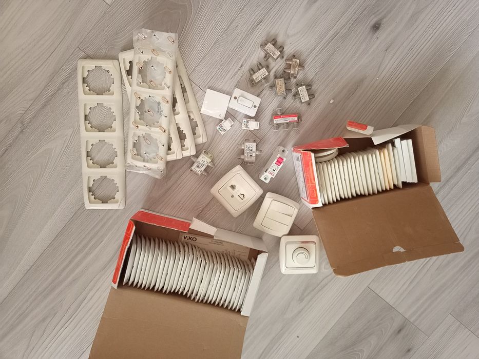 Рамки для Viko Carmen Зумер сплитер выключатель тройной