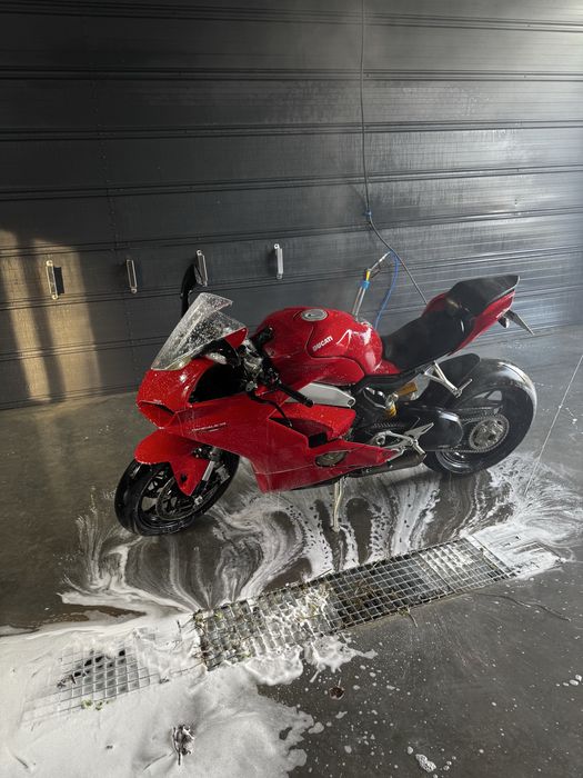 Ducati panigale v4 2018 рік 2000пробіг