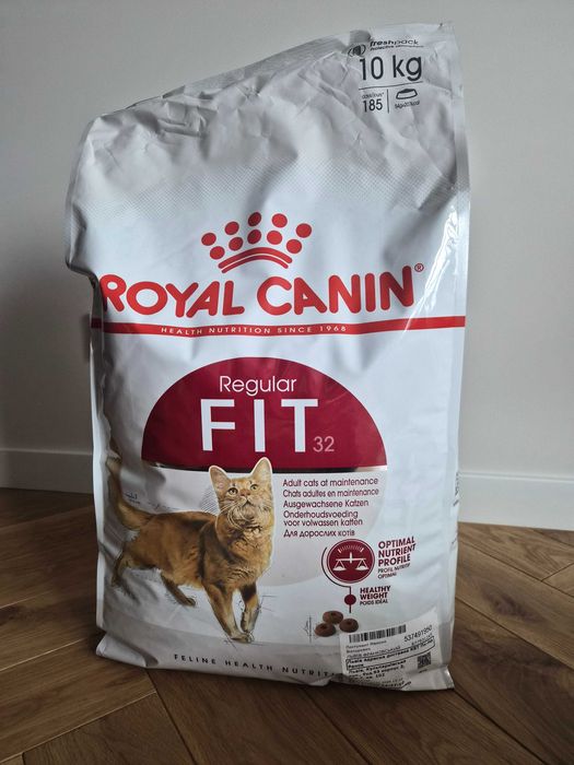 Сухий корм для домашніх та вуличних кішок Royal Canin Fit 10 кг