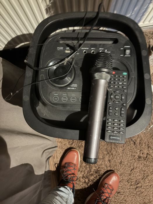 Glosnik manta bluetooth.