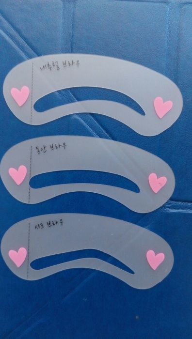 Красивая форма бровей