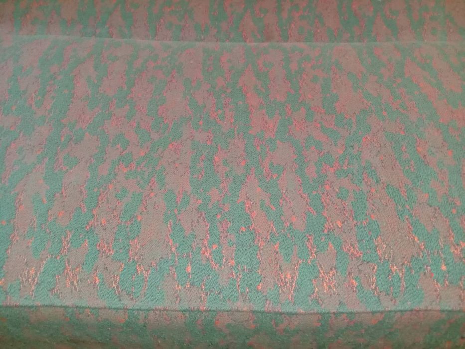 Отдам диван безкоштовно