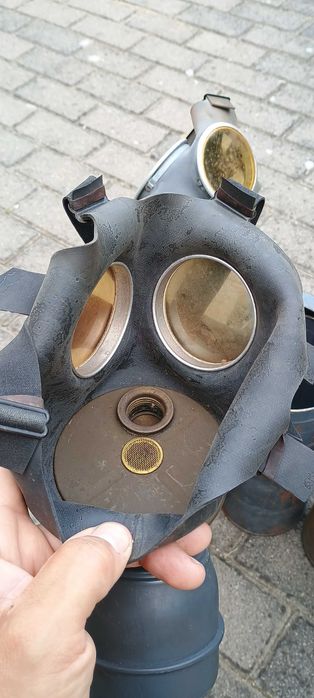 Francuska maska pgaz Salvator