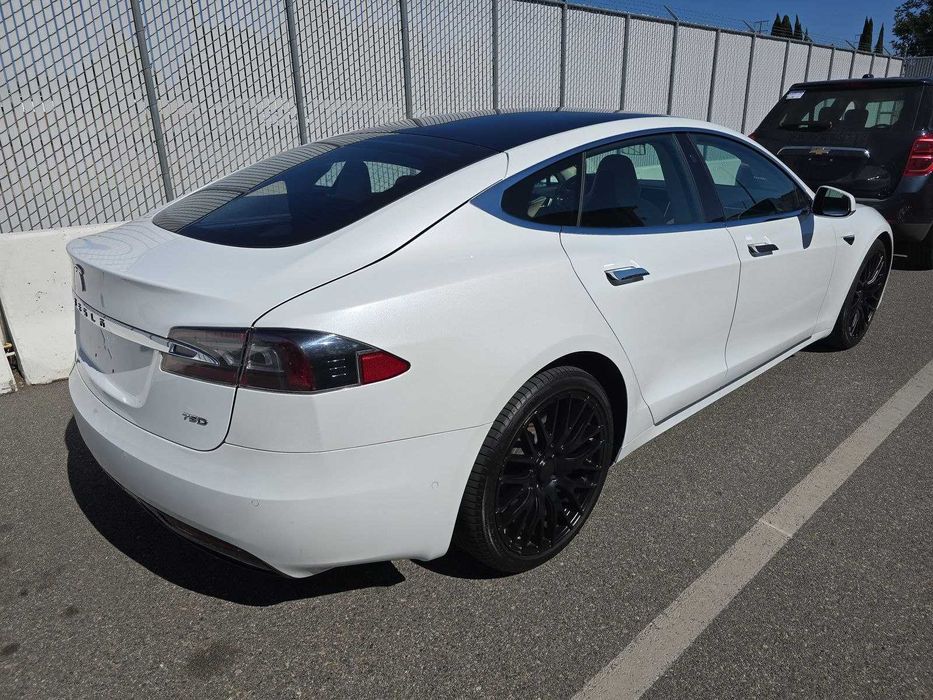 2017 Tesla Model S 75D