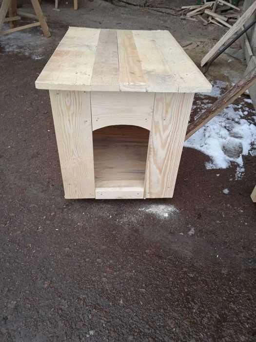 Столярные изделия под заказ, двери, кровати, лестницы в дом, беседки +