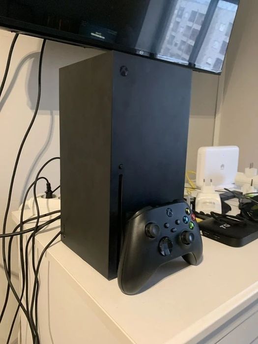Xbox Series X 1T + comando